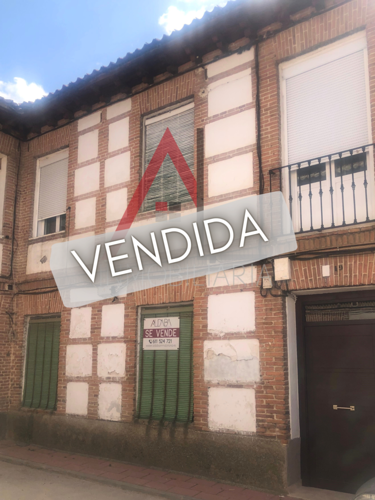 NO DISPONIBLE - VIVIENDA PARA REFORMAR EN NAVA DE LA ASUNCIÓN